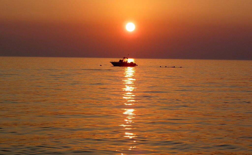 Παραλία Φούρκας – Ηλιοβασίλεμα